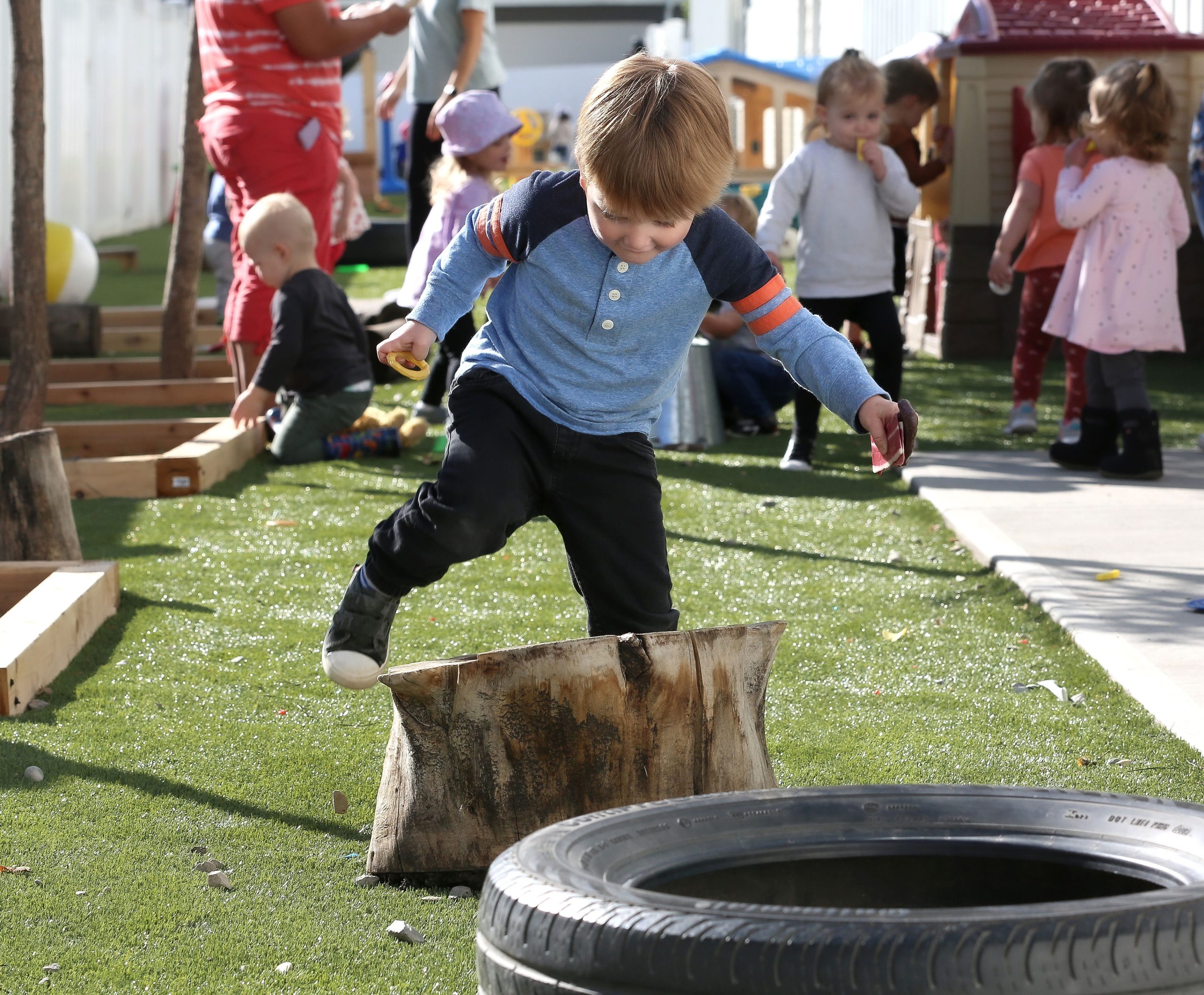 Create a Natural Outdoor Play Space for Children at Home